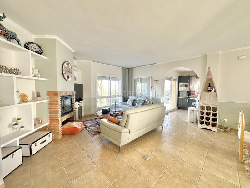 Foto 2372fa4b-2d56-4177-b384-5667a52fc897. Chalet con parcheggio piscina in Mijas pueblo Mijas