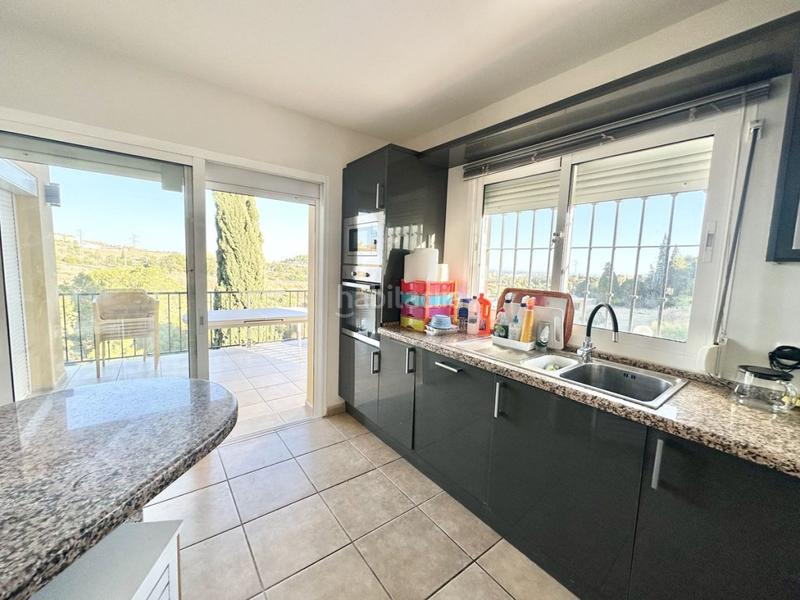 Foto 3525e72c-2f8a-4fcd-bf1e-f98bd7728c18. Xalet amb aparcament piscina a Mijas pueblo Mijas