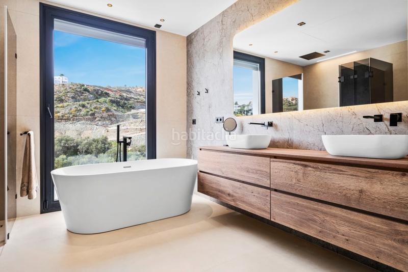 Foto b920c153-6ce7-42f9-bfb7-57345d5e8b3f. Chalet with heating parking pool in Benahavís pueblo Benahavís