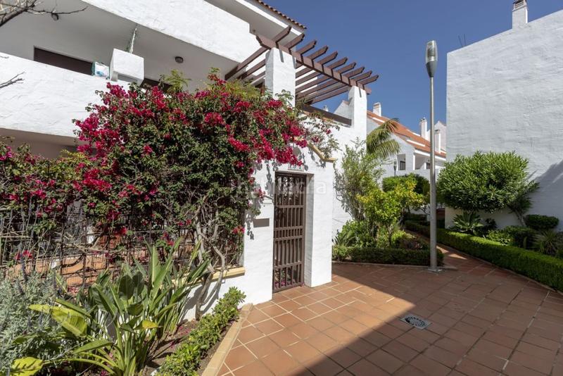 Foto 135fc1ba-6c1c-47df-bcf2-e6fedad2a378. Piano terra con riscaldamento parcheggio piscina in Marbella