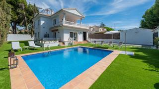 Chalet in Santa María