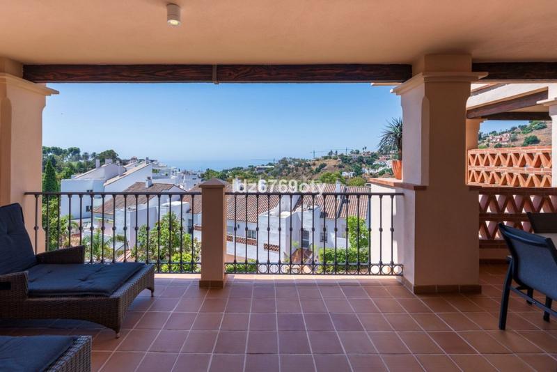 Foto 17f8ba9a-6589-45e3-b02b-ebb5f074e615. Apartamento en Nueva Torrequebrada Benalmádena