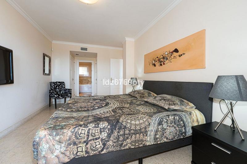 Foto 5762f8bd-14ed-4570-b3be-3c82e4752c3f. Apartamento en Nueva Torrequebrada Benalmádena
