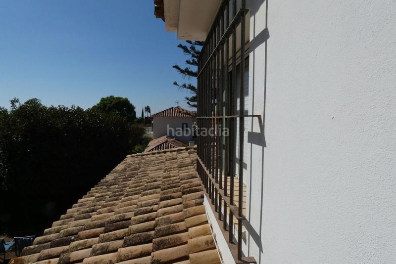 Foto 0a80eb99-05dc-4035-80ae-092a43cd710f. Chalet avec parking piscine dans Valdeolletas - Las Cancelas - Xarblanca Marbella