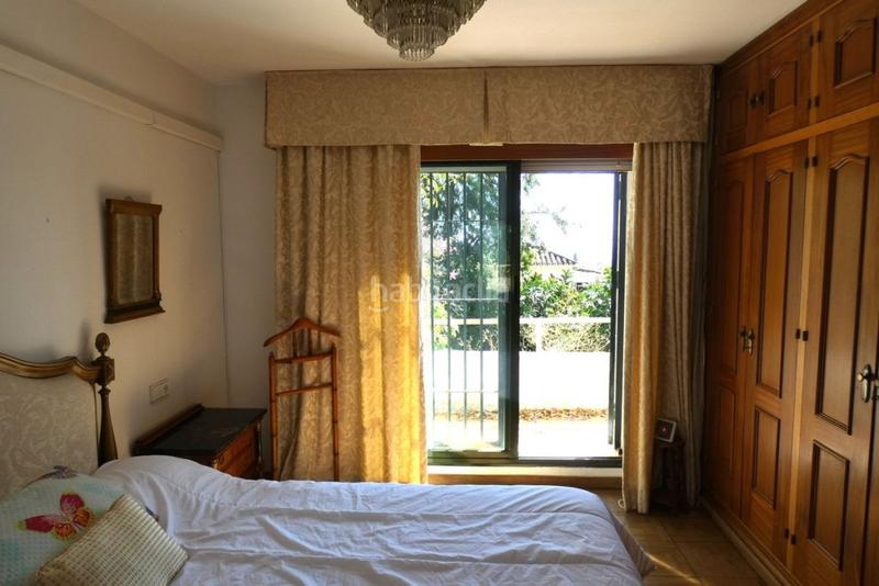 Foto b5b151b1-5c40-44a2-8c74-9e16e5c8d60f. Chalet con parcheggio piscina in Valdeolletas - Las Cancelas - Xarblanca Marbella