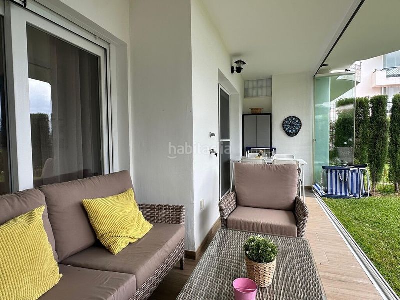 Foto cdf2568c-8268-40e7-a966-8e54e747e9b0. Planta baixa amb aparcament piscina a Calahonda Mijas