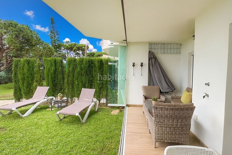 Foto e1668839-7eb4-4ec2-9edf-a68a7457125d. Planta baixa amb aparcament piscina a Calahonda Mijas