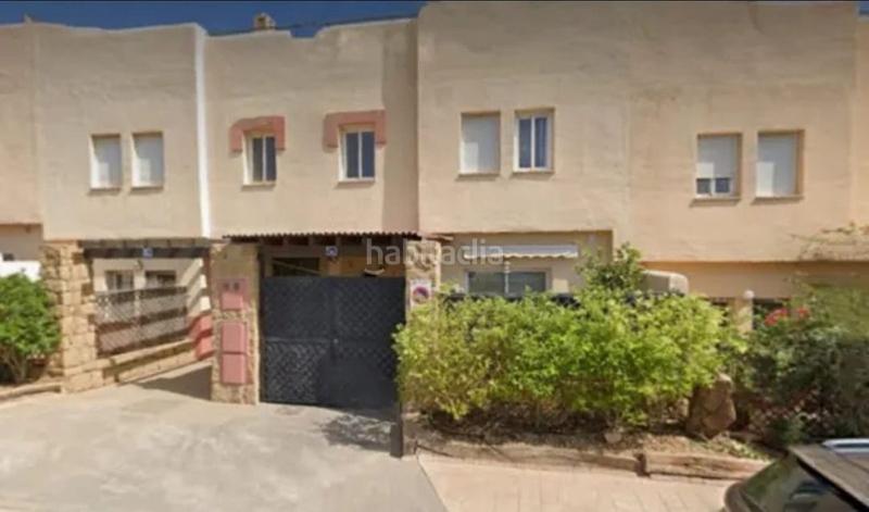 Foto c8912617-e3d2-4713-8c2f-d20fb3251c45. Casa aparellada amb piscina a la cala Mijas Mijas