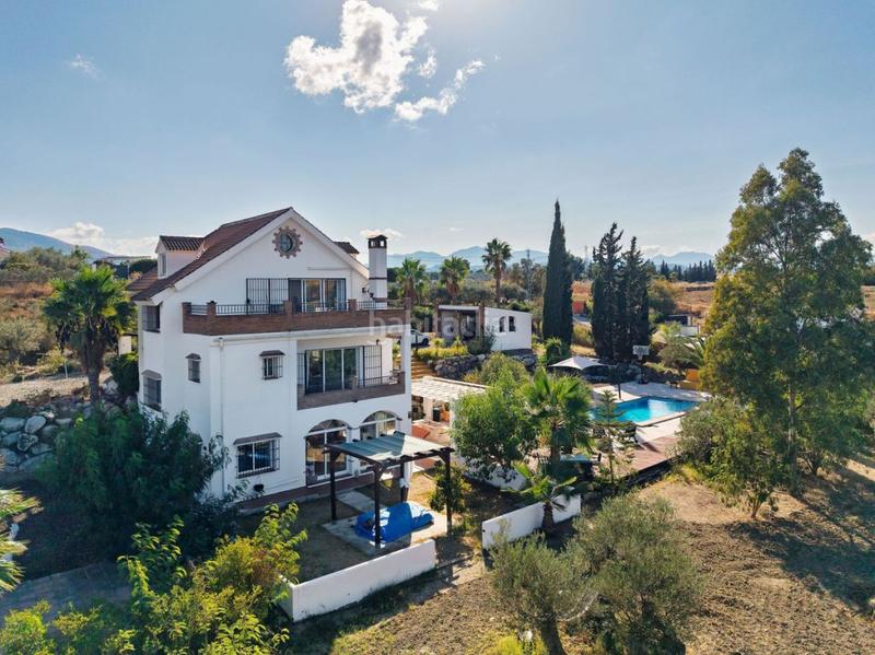 Foto 847c63be-7cd5-4ac9-bd71-61769680cdf0. Country house with parking pool in Centro Alhaurín el Grande