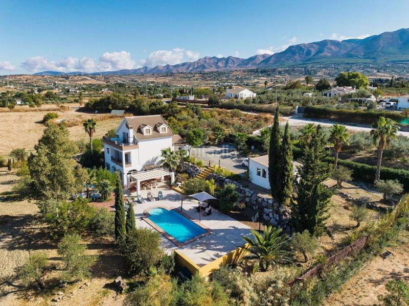Foto 869dc1bd-33da-45f8-924a-209a719277db. Country house with parking pool in Centro Alhaurín el Grande
