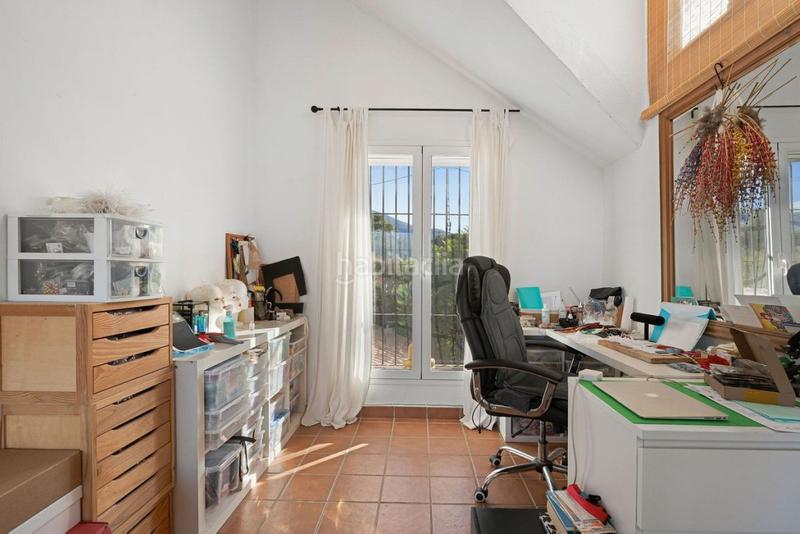 Foto e29f8221-3d7d-42cb-aacd-446290261911. Country house with parking pool in Centro Alhaurín el Grande