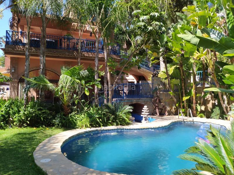 Foto 88f9a6d5-f96b-47e7-8479-b9a64cf3f045. Chalet con parcheggio piscina in campo de Mijas Mijas