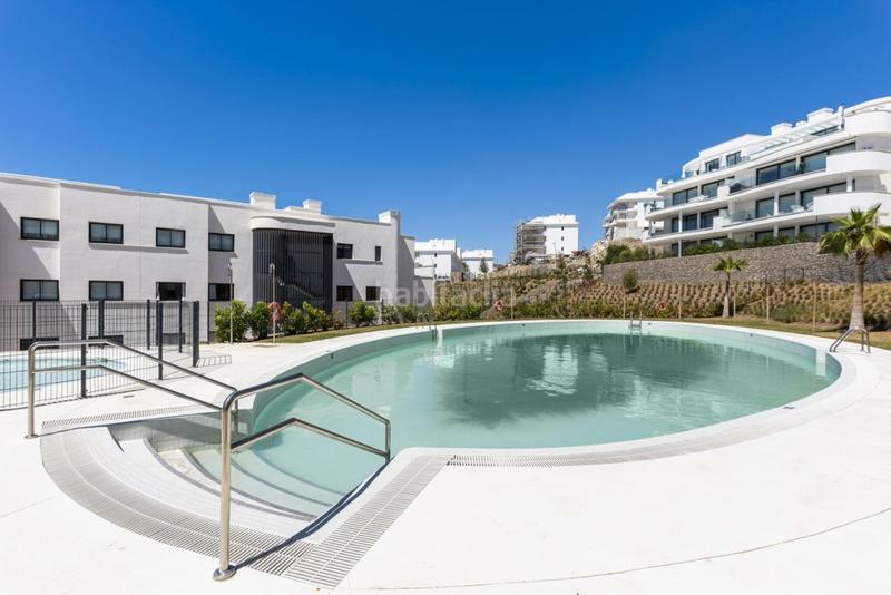 Foto ac44f237-3137-4906-9640-e1e7dafd634e. Piano terra con riscaldamento parcheggio piscina in Fuengirola