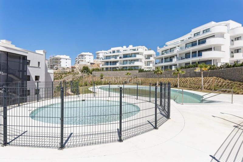 Foto 09059e82-fecd-4f62-b0a9-e51715a2e6f5. Rez-de-chaussée avec chauffage parking piscine dans Fuengirola