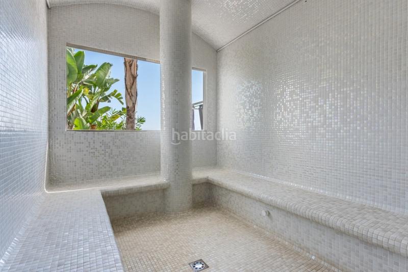 Foto 32e06764-5e3c-4014-ae8f-60238cf478a0. Apartament amb aparcament piscina a Centro ciudad Fuengirola