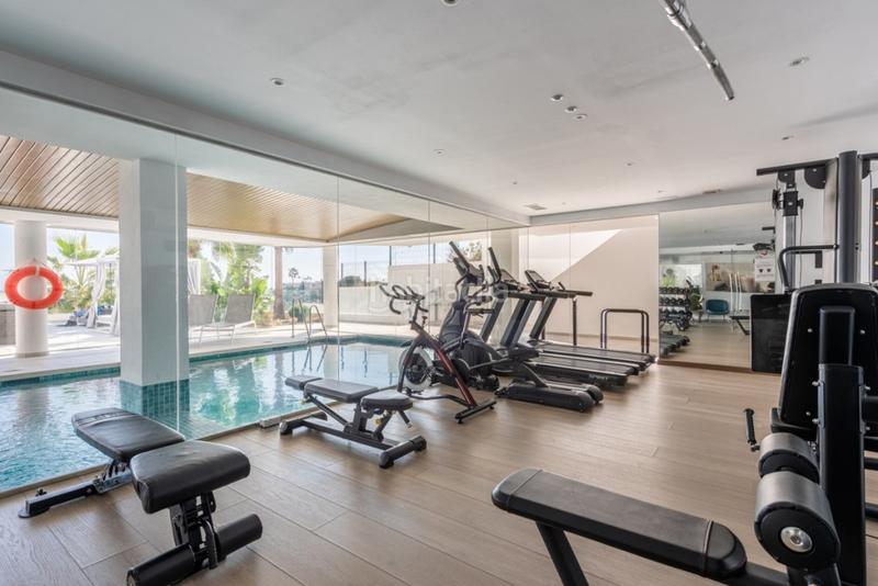 Foto 7d354fdb-a56a-4c88-9553-3012f9602ab4. Apartament amb aparcament piscina a Centro ciudad Fuengirola