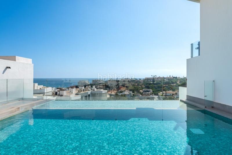 Foto b6a4e011-5147-4653-aa3d-2434e3276313. Apartament amb aparcament piscina a Centro ciudad Fuengirola