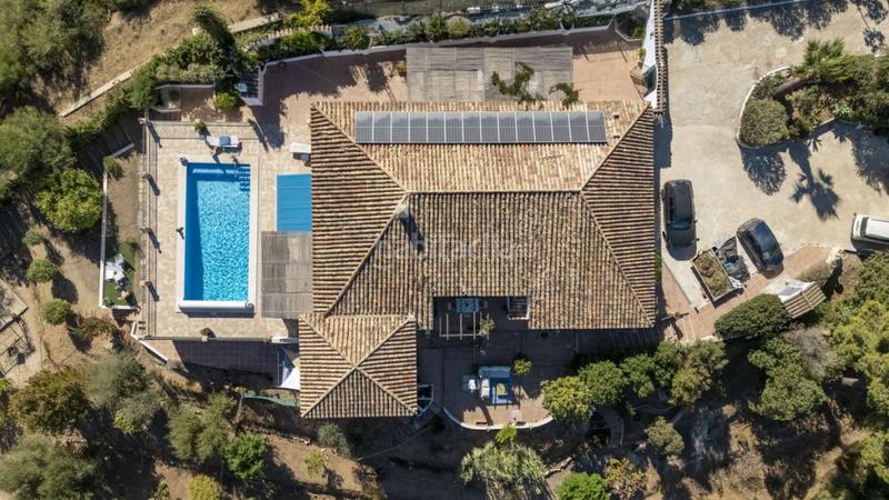 Foto f210b5c0-5adc-497a-901f-b6b4fef8719c. Bauernhof mit parking pool in Mijas golf Mijas