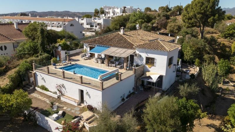 Foto 7ae01c54-b787-4f46-92fa-032f318d5bda. Casale con parcheggio piscina in Mijas golf Mijas