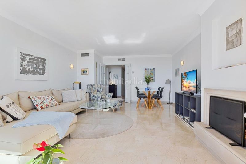 Foto 80e3327f-0f7f-4635-b890-5066321e62f4. Penthouse with parking pool in Torreblanca del Sol Fuengirola