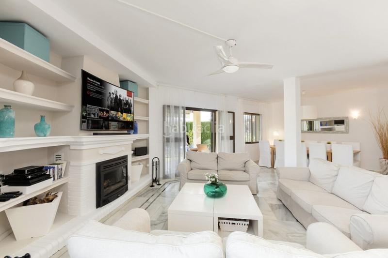 Foto aaf3a7f8-48c5-4637-82e1-5028fe9199bc. Chalet con parcheggio piscina in Los Naranjos Marbella