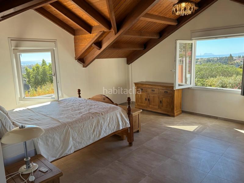 Foto c69aa2f3-e1e7-4eb0-be0a-7c371c8a988e. Chalet in Seghers Estepona