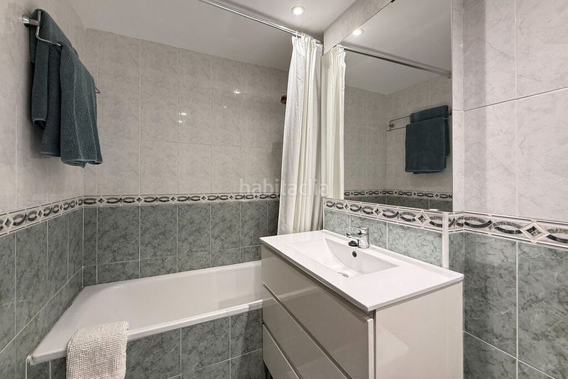 Foto 13e9434c-4d84-4fc5-942a-547e08bc0df0. Àtic amb aparcament piscina a Centro Benalmádena