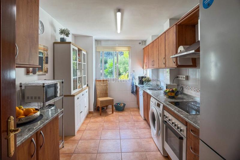 Foto 8b28f168-709d-48a3-bb9f-cd8b61c403c7. Àtic amb aparcament piscina a Centro Benalmádena