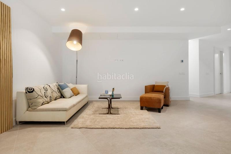 Foto 61a4d639-7697-4e71-b3d4-80a5a0d04b6a. Chalet with parking pool in Marbesa Marbella