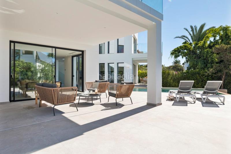 Foto 3bdf0060-08ee-4104-8d01-62e682523401. Chalet avec parking piscine dans Marbesa Marbella