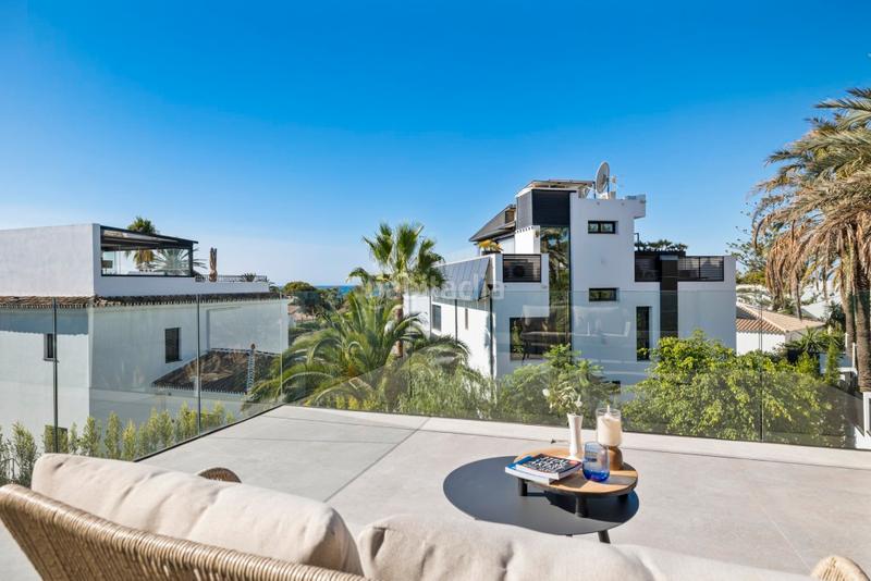 Foto 6240908e-b994-4ee8-a437-eee213a72fb5. Chalet con parcheggio piscina in Marbesa Marbella