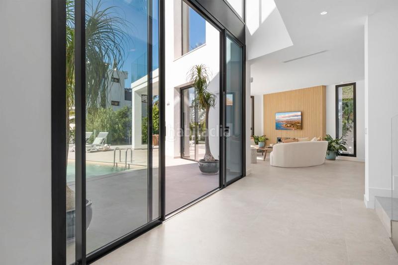 Foto 1df9b6cc-7aa5-4860-b29a-641c0c2b79ff. Xalet amb aparcament piscina a Marbesa Marbella