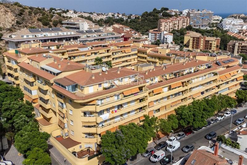 Foto 4ad1ccbf-9428-4cb9-86e0-8af658ffb762. Attico con piscina in Los Pacos Fuengirola