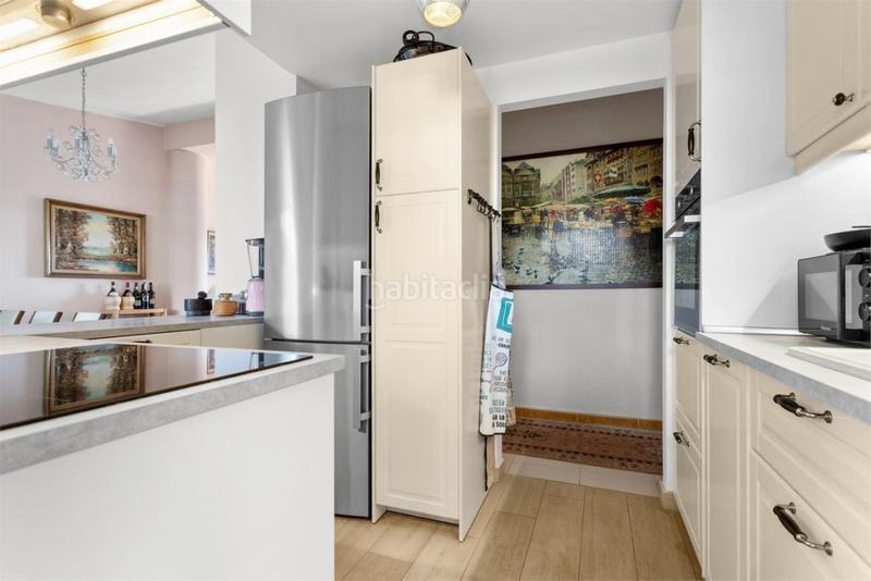 Foto 9350b030-3619-4278-ac94-9aed4ae03939. Attico con piscina in Los Pacos Fuengirola