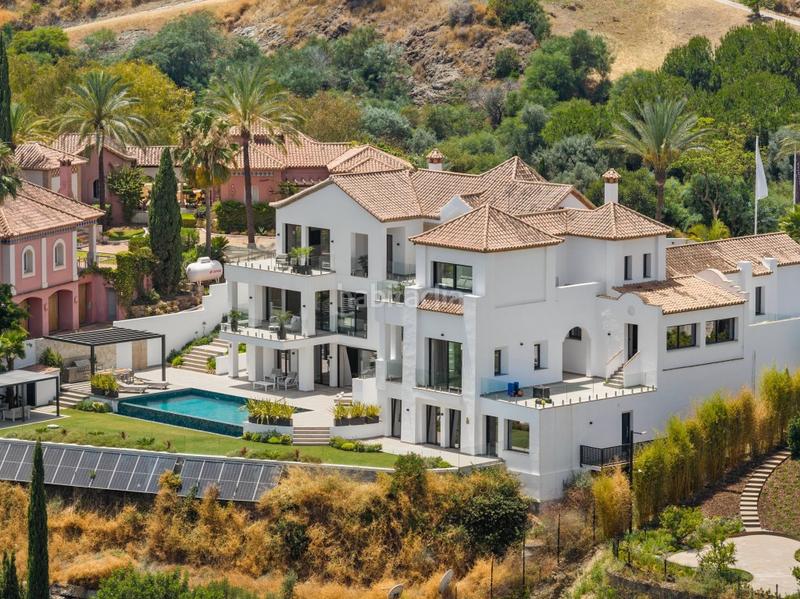 Foto f8ace76e-dd4c-451c-b8d7-93221599bb55. Chalet with heating parking pool in Los Flamingos Benahavís