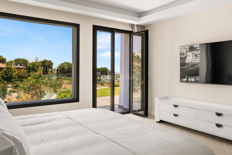 Foto 7dbbb3e1-1057-47f7-b5d5-38a5d0947789. Xalet amb calefacció aparcament piscina a Los Flamingos Benahavís