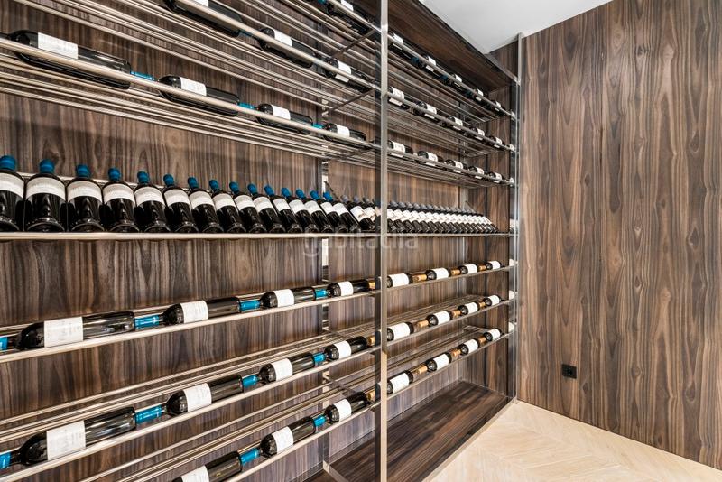 Foto ddfcd7a0-7a4e-4f10-9e58-6481a7af6e5a. Xalet amb calefacció aparcament piscina a Los Flamingos Benahavís