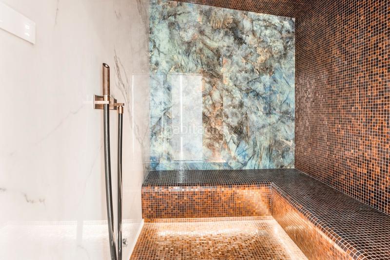 Foto f8fd4792-cc4b-4473-b707-8dce5de266b6. Xalet amb calefacció aparcament piscina a Los Flamingos Benahavís