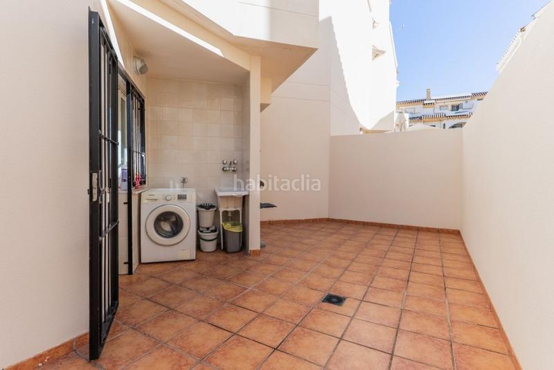 Foto 73a30dfd-21f6-437e-a16a-d80b2f8ced9e. Casa aparellada amb aparcament piscina a Las Chapas - Alicate Playa Marbella
