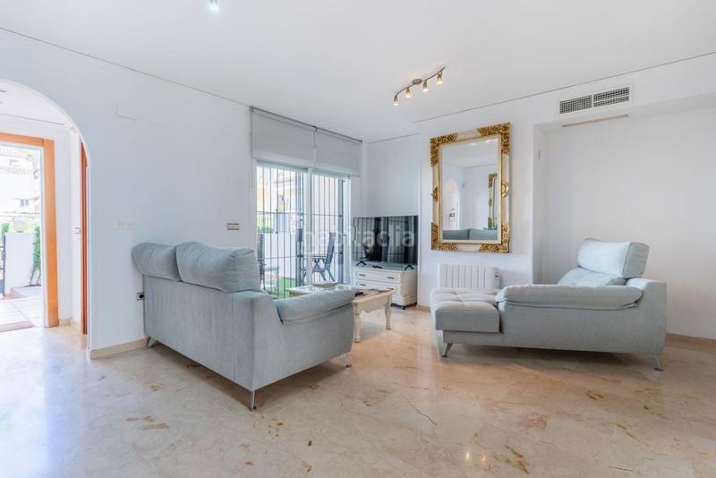 Foto 22a1f747-eea8-49c0-a3fb-d67c441b561b. Casa pareada en Las Chapas - Alicate Playa Marbella