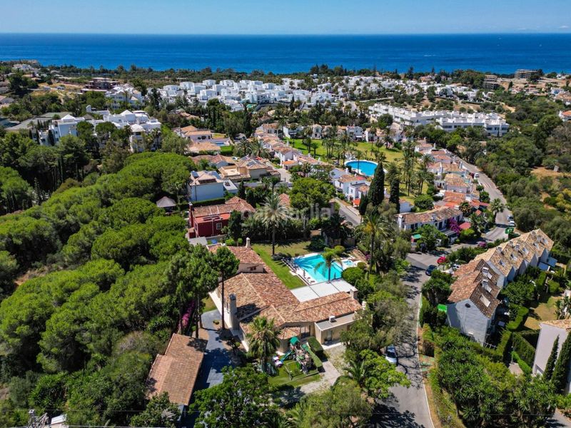 Foto 7a3830eb-40df-4498-9b4b-c91fced36e8f. Chalet en Río Real Marbella