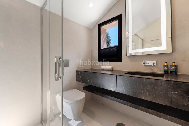 Foto a560056d-2c2b-4bcc-af64-cf51b34f3194. Chalet en Río Real Marbella