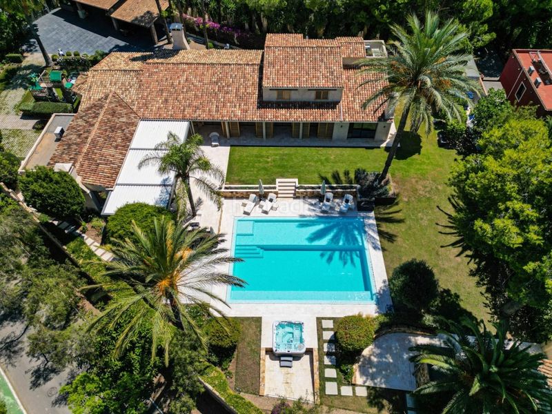 Foto ad18a7ad-0850-47f5-8732-bee1c68635b9. Chalet en Río Real Marbella