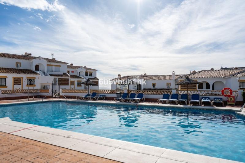 Foto a3d8d425-0bd8-46b9-98c3-9d9aac6a5977. Appartement mit parking pool in El Faro de Calaburra - Chaparral Mijas