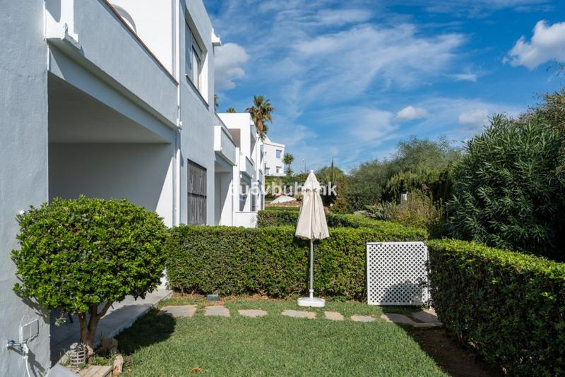 Foto b0365768-8e18-49c5-81d4-e8d641364ac9. Appartement mit parking pool in El Faro de Calaburra - Chaparral Mijas
