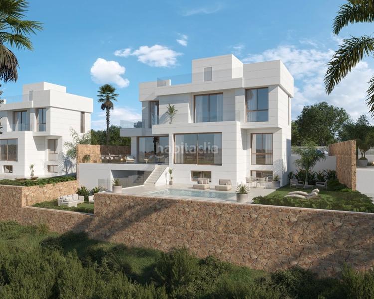 Foto 0e69bfac-a42b-441a-a08a-5f09dcf8545d. Chalet avec piscine dans Parque Central Estepona