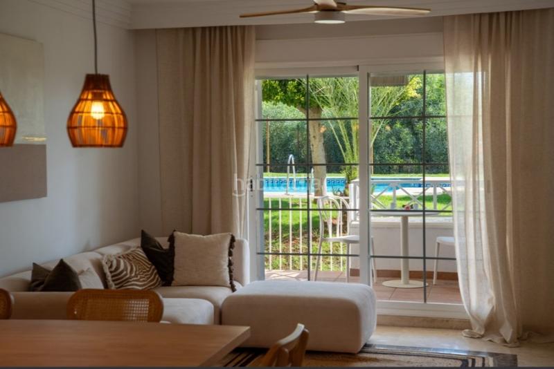 Foto 27de4626-0a04-4b1f-8aa2-88ec2b6e72ca. Planta baja en Río Real Marbella