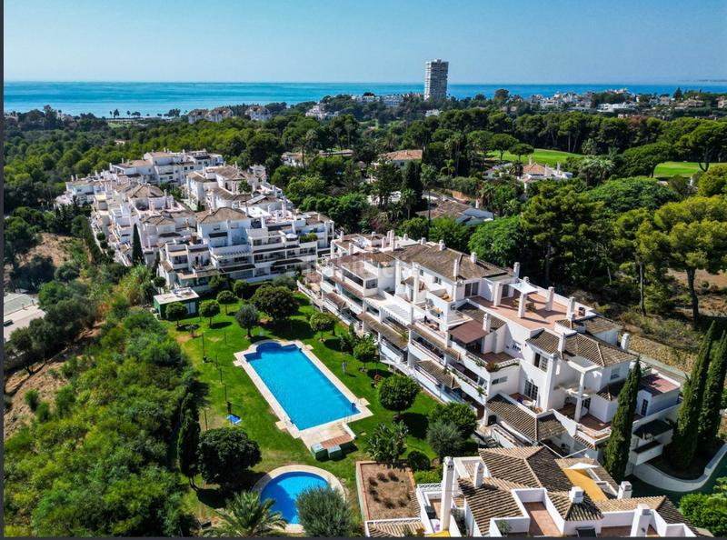 Foto 8a0cb025-8c6f-4d9a-a308-1199f42946ad. Planta baja en Río Real Marbella