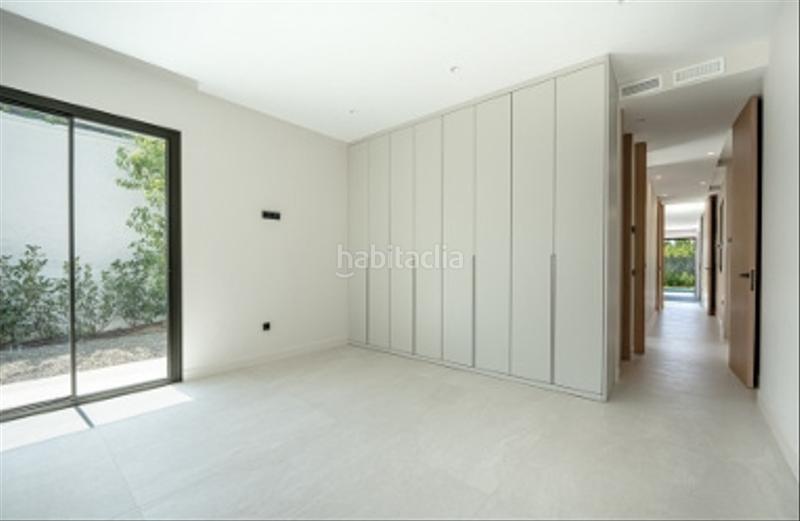 Foto 99d6a4b2-c231-46ab-b47f-7bb960d2f03a. Chalet avec parking piscine dans Seghers Estepona