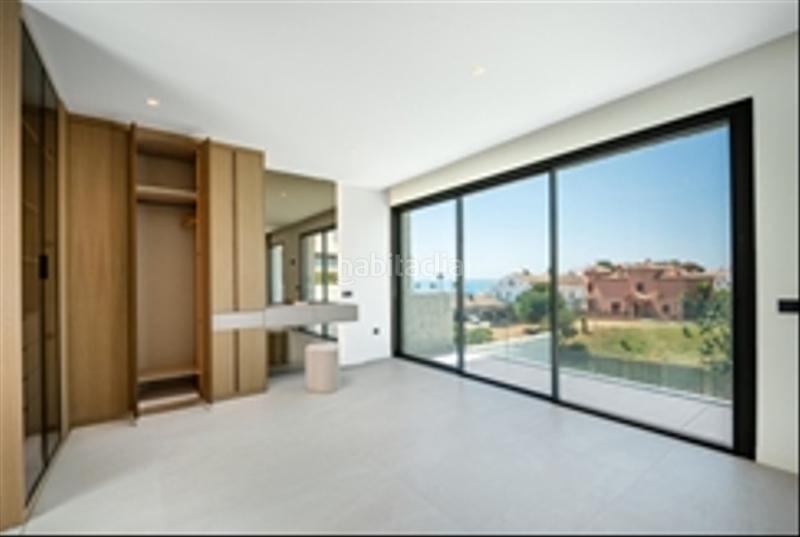 Foto f56e7e0a-2a84-4774-9716-b937bc8d66d5. Chalet con parcheggio piscina in Seghers Estepona